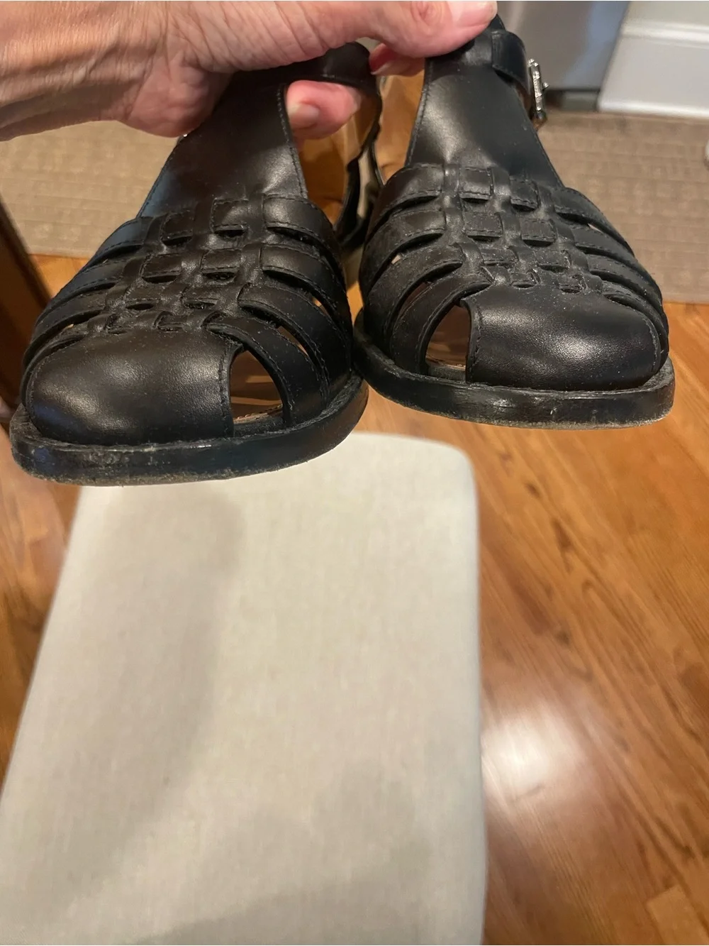 else fisherman sandals